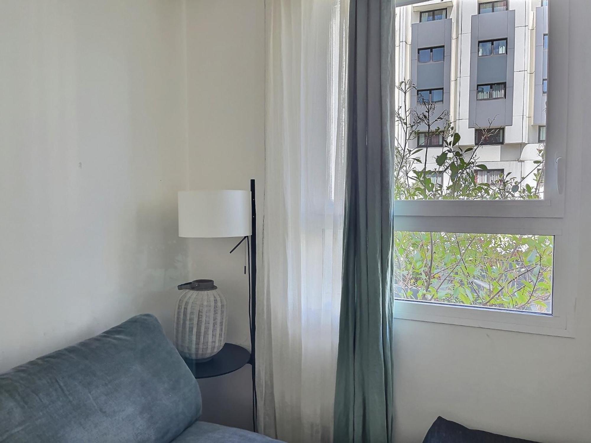 Apartment Parisian L Montmartre