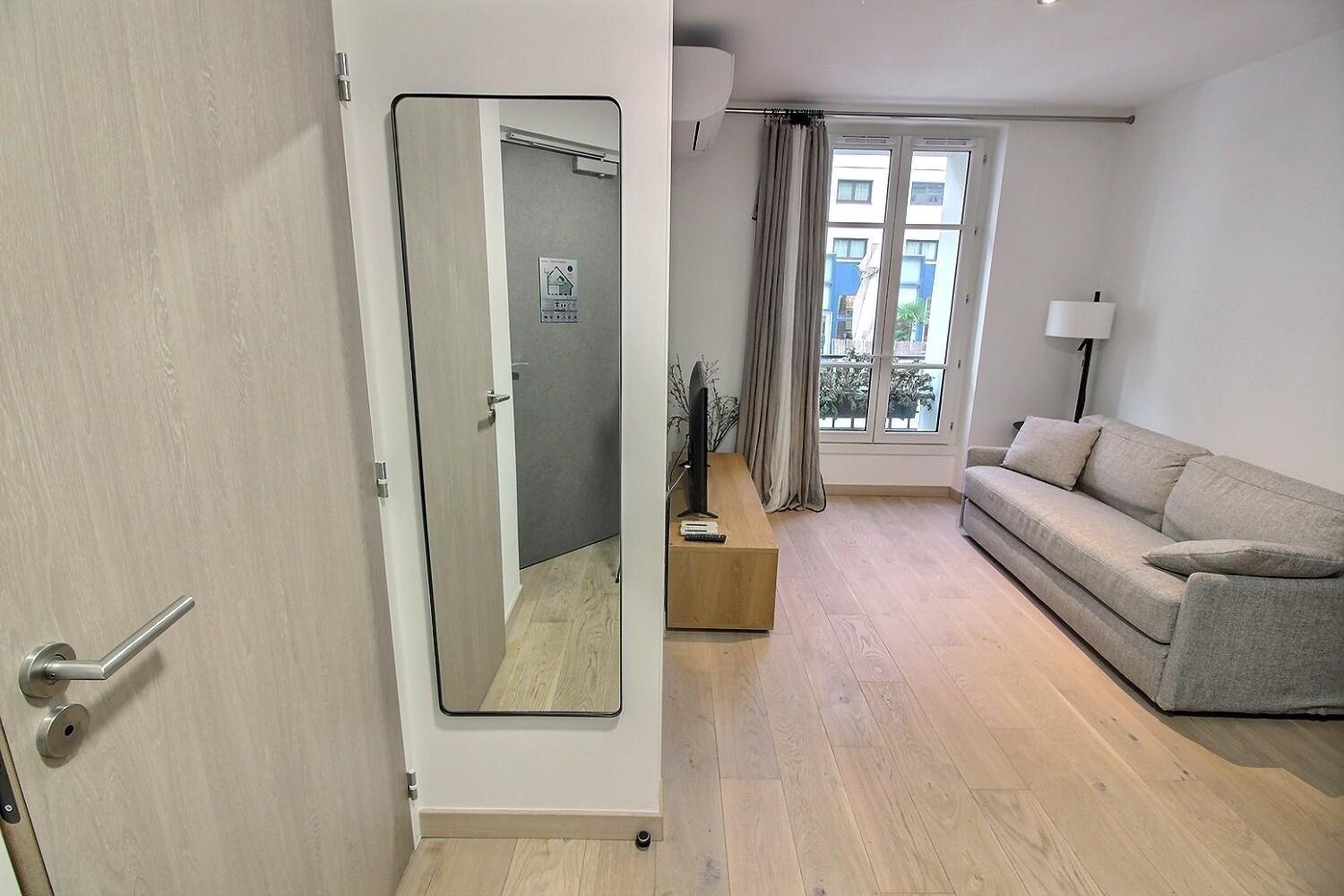 Apartment Parisian L Montmartre Paris