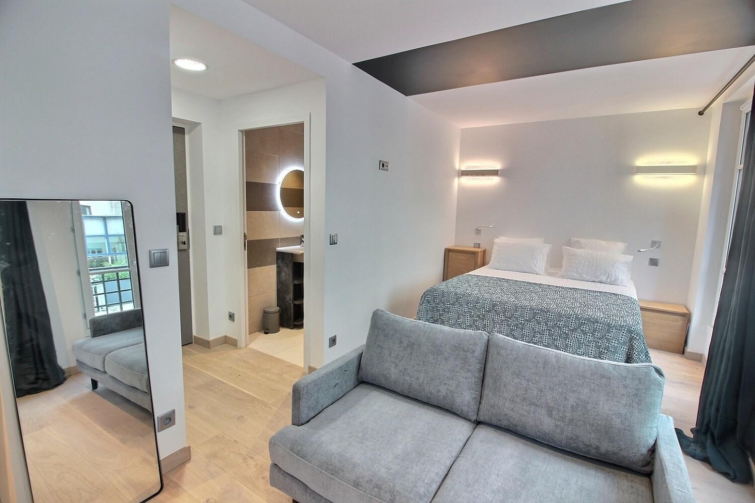Apartment Parisian L Montmartre Paris